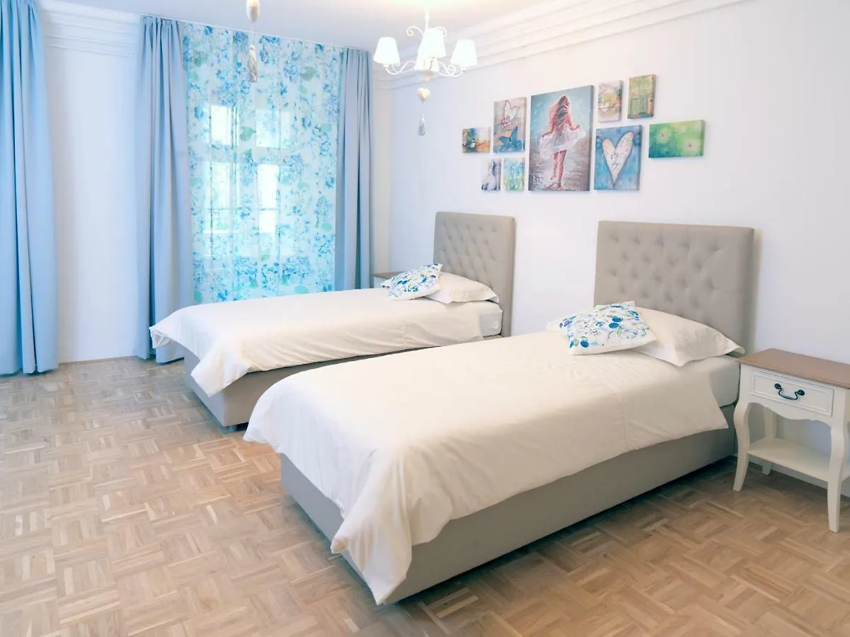 City Pearl Apartment Ljubljana 0*,