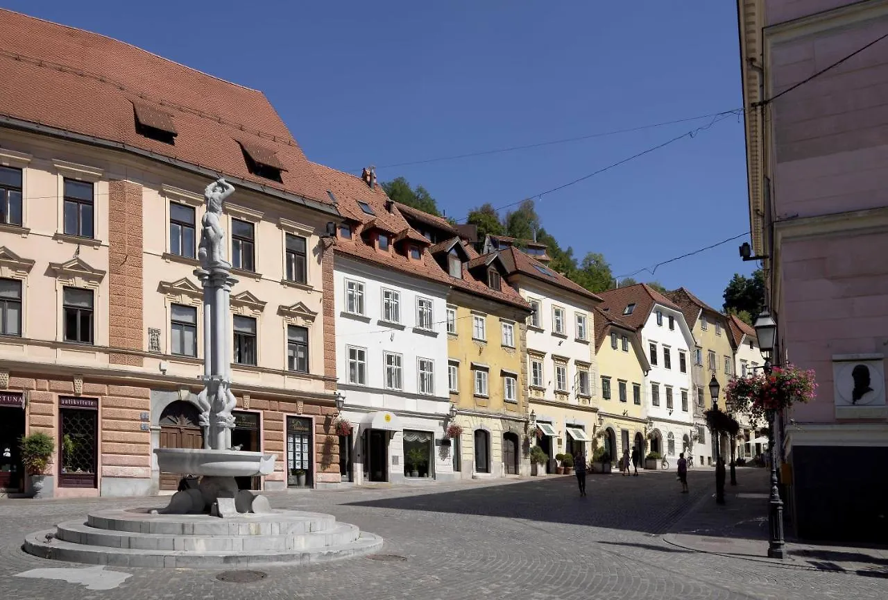 City Pearl Apartment Ljubljana 0*,  Slovenia