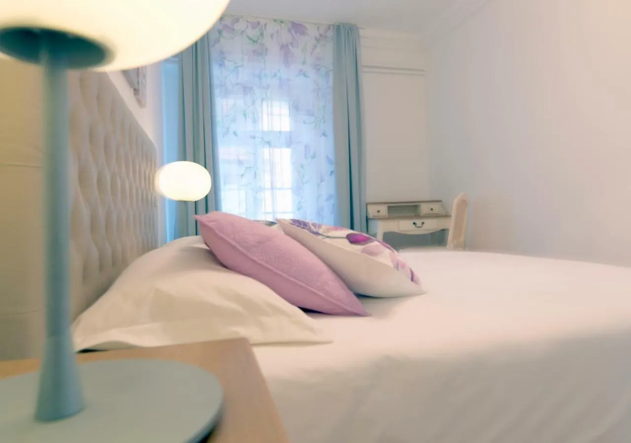 City Pearl Apartment Ljubljana 0*,  Slovenia